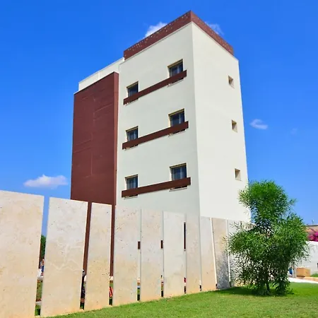 Aparthotel Boomerang A Torre Colimena