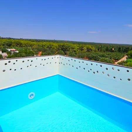 Boomerang A Aparthotel
